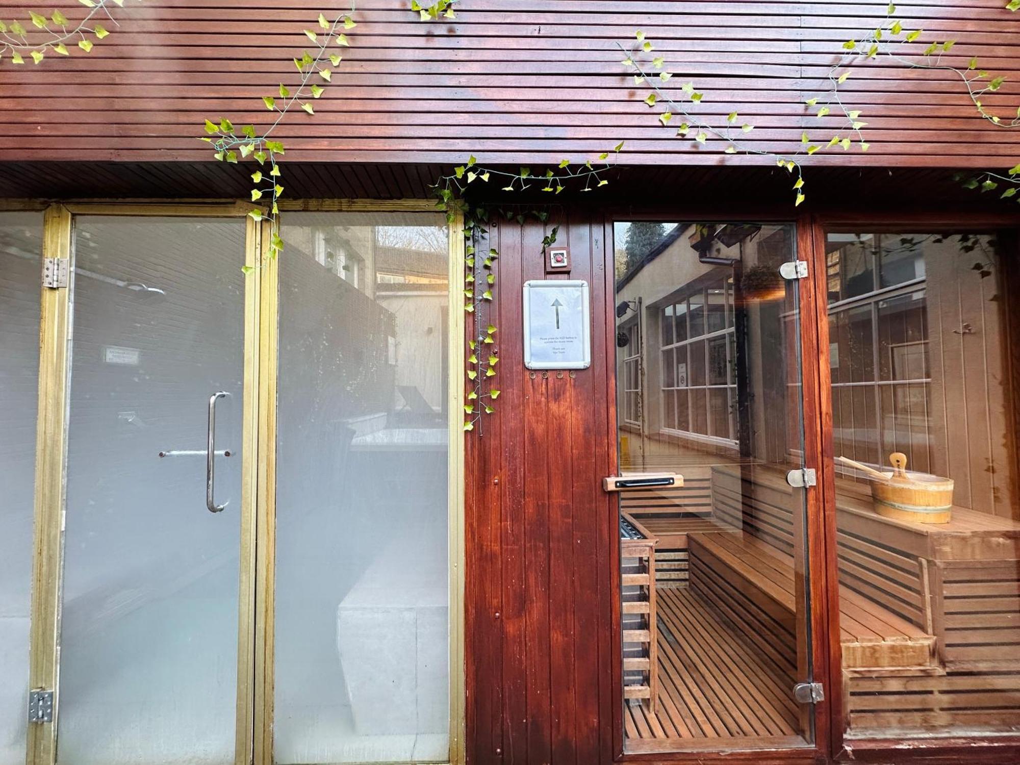Отель New Bath &